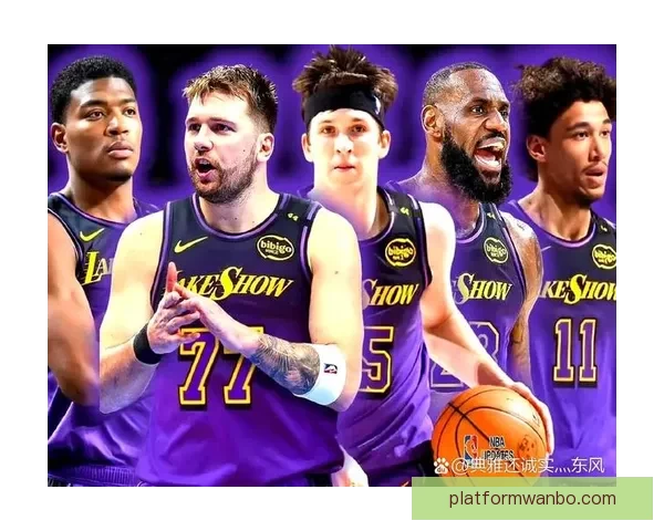 东契奇偷听魔术战术海斯也上前凑热闹 八村垒调侃发问引爆全场气氛